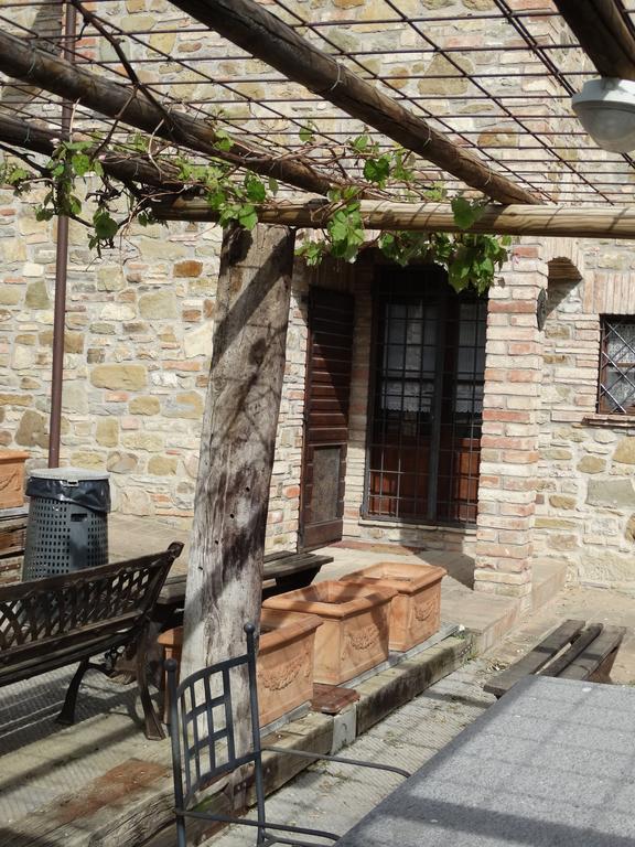 Casale Poggio Colpiccione Apartment Passignano sul Trasimeno Exterior foto