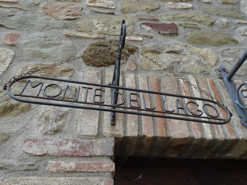Casale Poggio Colpiccione Apartment Passignano sul Trasimeno Exterior foto