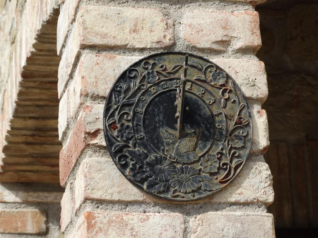 Casale Poggio Colpiccione Apartment Passignano sul Trasimeno Exterior foto