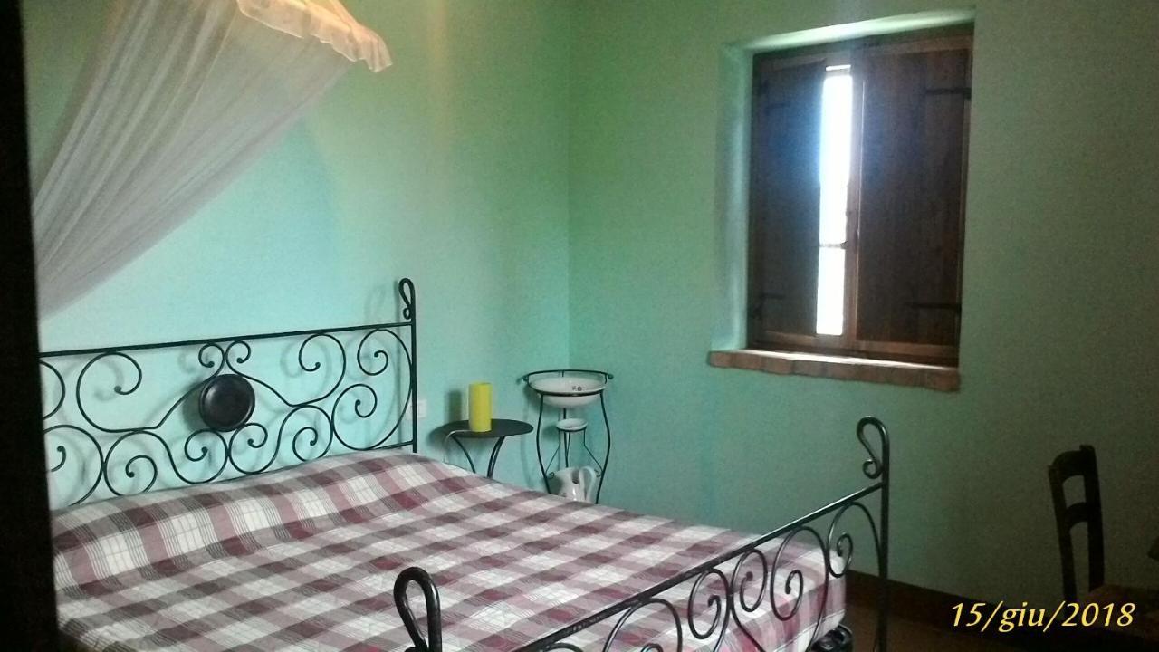 Casale Poggio Colpiccione Apartment Passignano sul Trasimeno Exterior foto