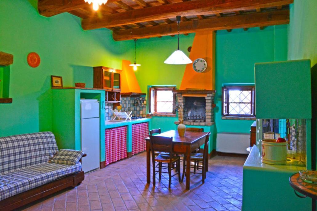 Casale Poggio Colpiccione Apartment Passignano sul Trasimeno Exterior foto